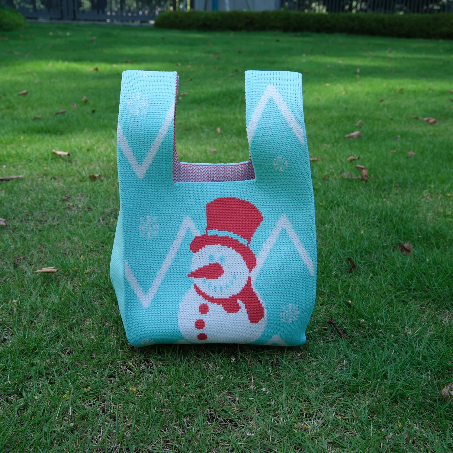 2023 fashion Knitted Weave Handbag Custom christmas Design Crochet Vest knit tote bag