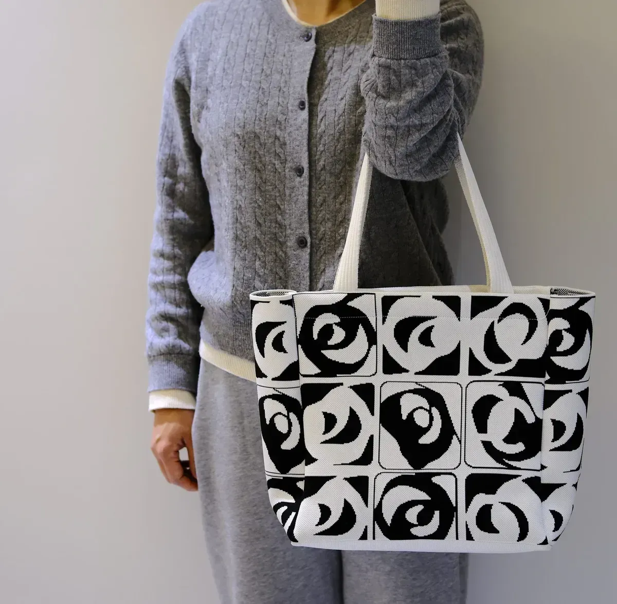 Women's Small Polyester Crochet Knitting Bag Portable Organizer for Coin Purses Knit Wallet - FS-005